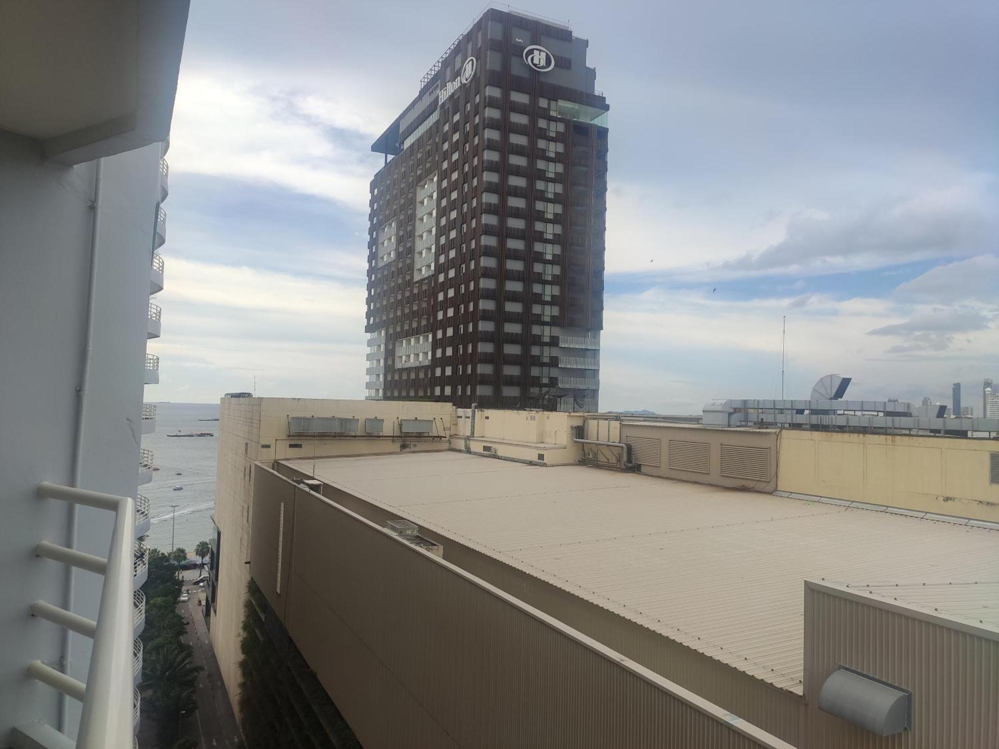 View Talay 6 Pattaya Beach By Anatolia Condo Suite Exterior photo