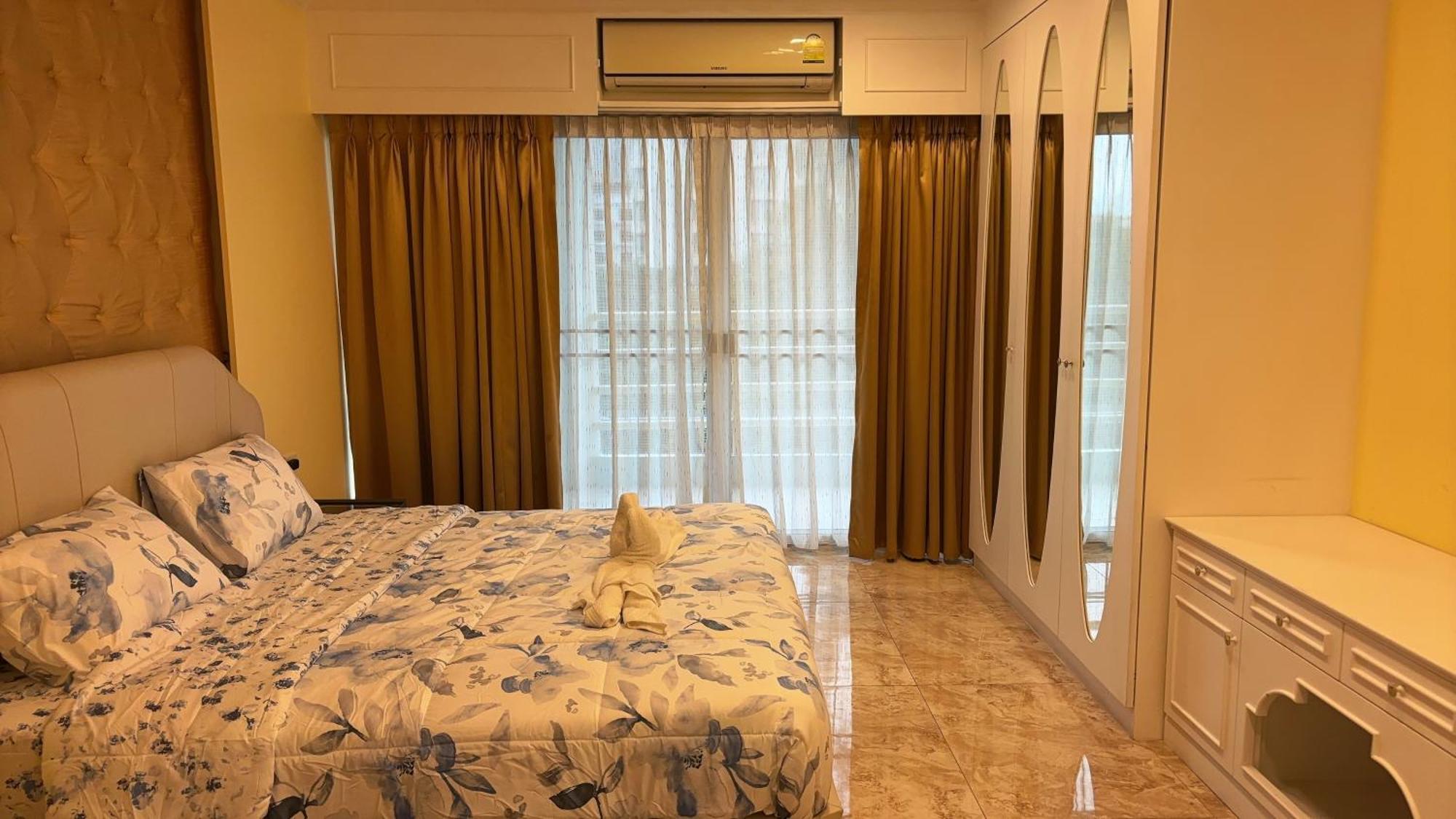 View Talay 6 Pattaya Beach By Anatolia Condo Suite Exterior photo