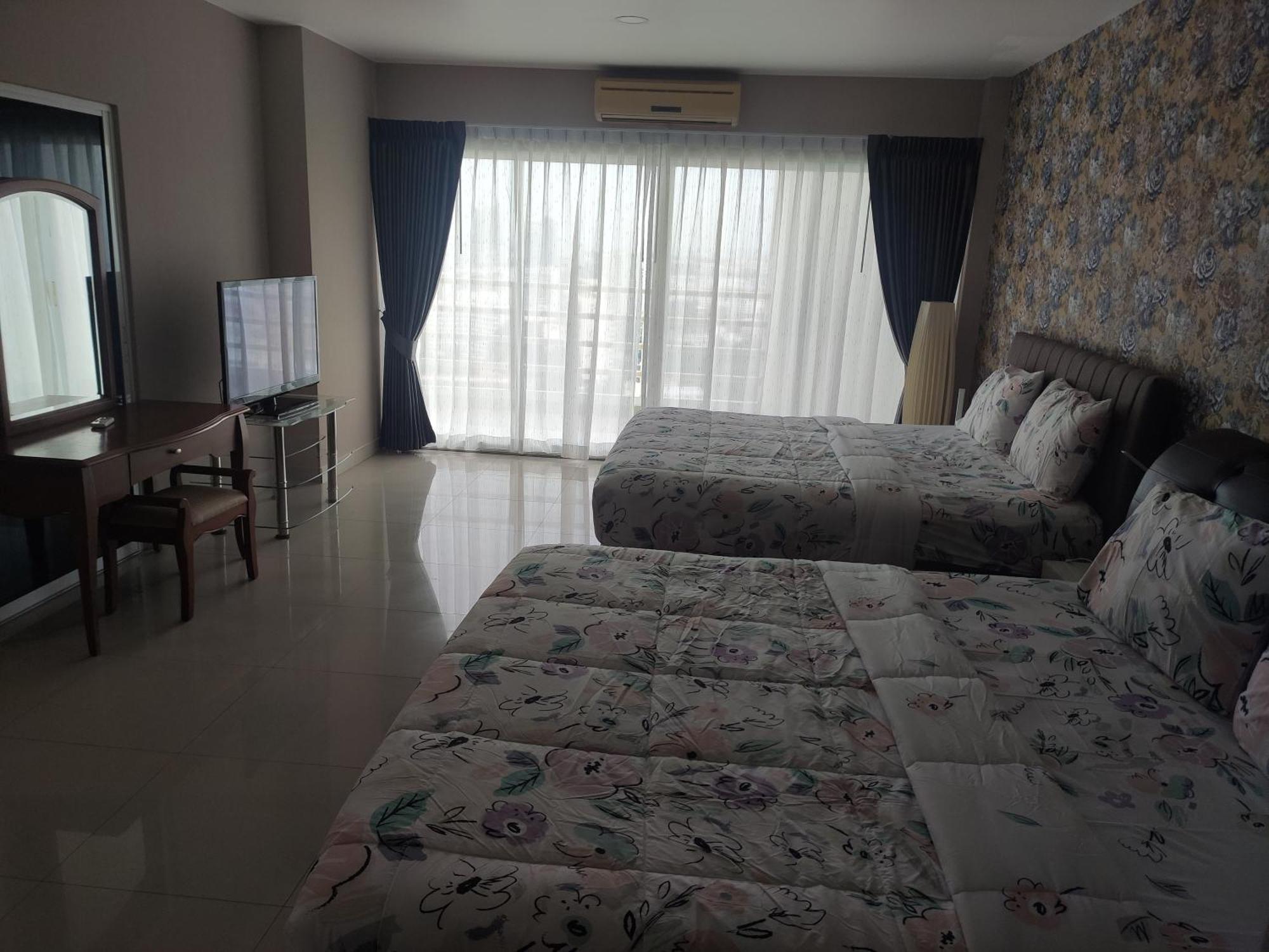 View Talay 6 Pattaya Beach By Anatolia Condo Suite Exterior photo