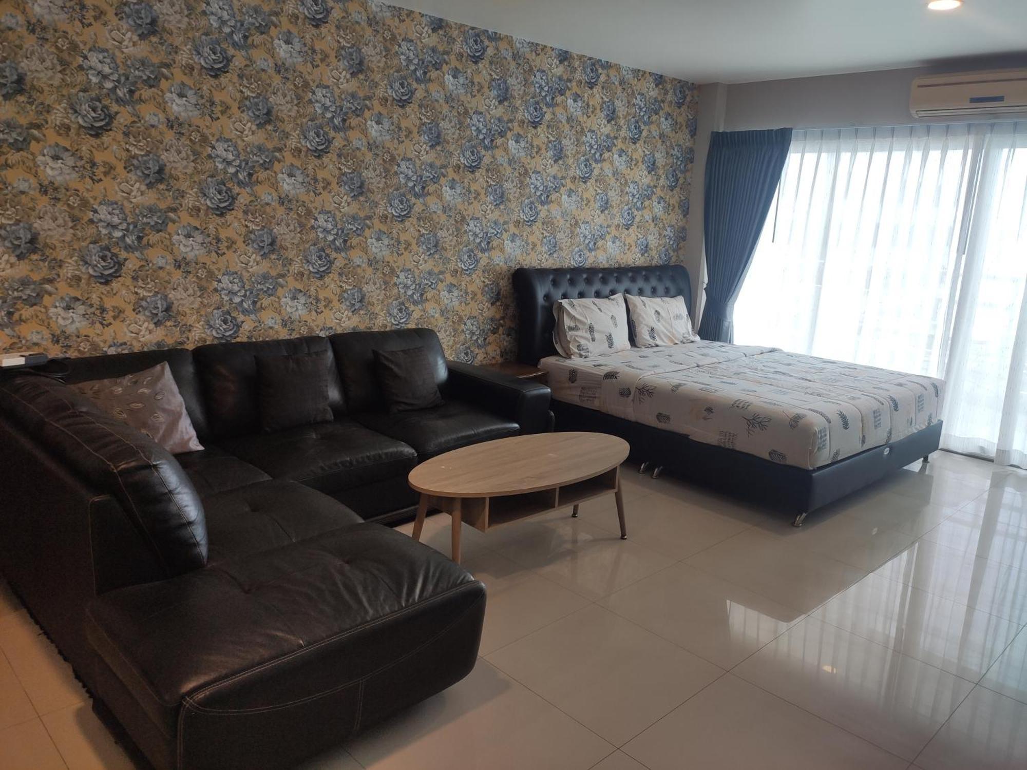 View Talay 6 Pattaya Beach By Anatolia Condo Suite Exterior photo