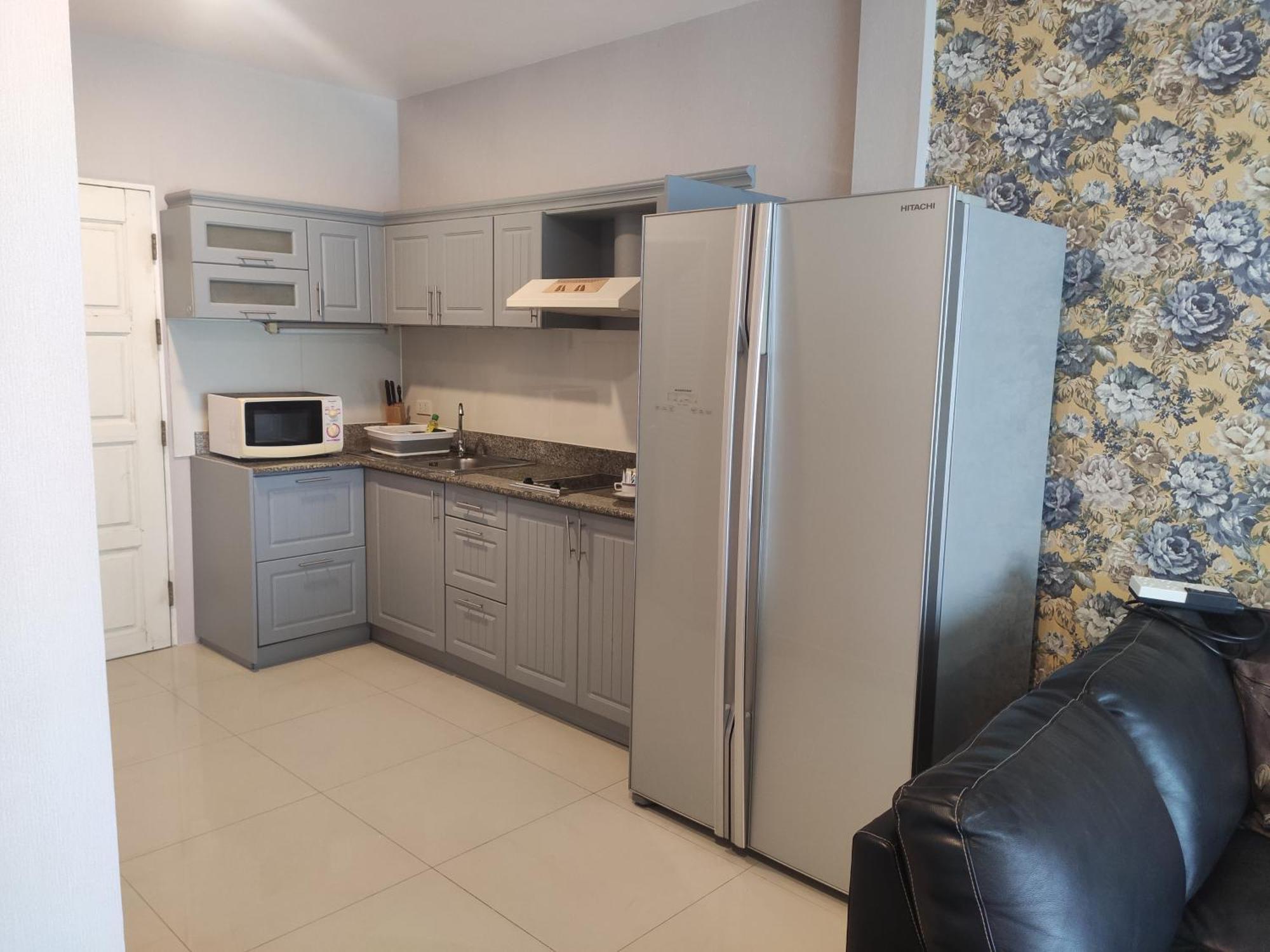 View Talay 6 Pattaya Beach By Anatolia Condo Suite Exterior photo