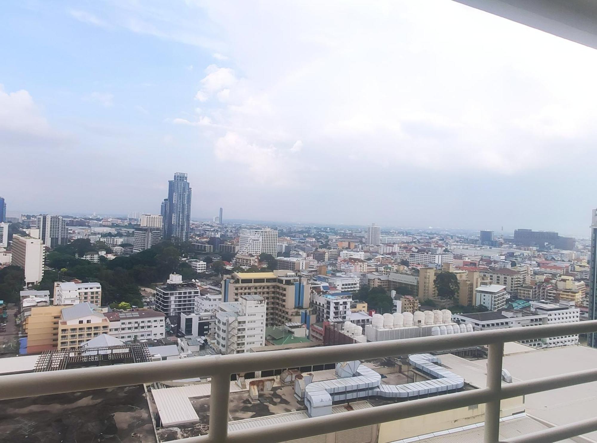 View Talay 6 Pattaya Beach By Anatolia Condo Suite Exterior photo