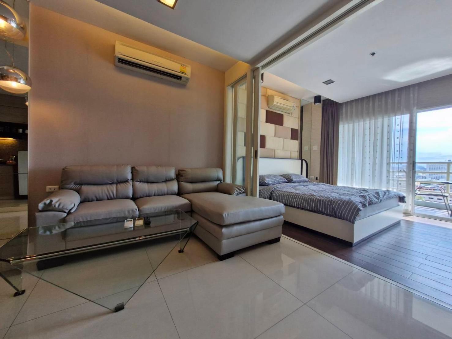 View Talay 6 Pattaya Beach By Anatolia Condo Suite Exterior photo