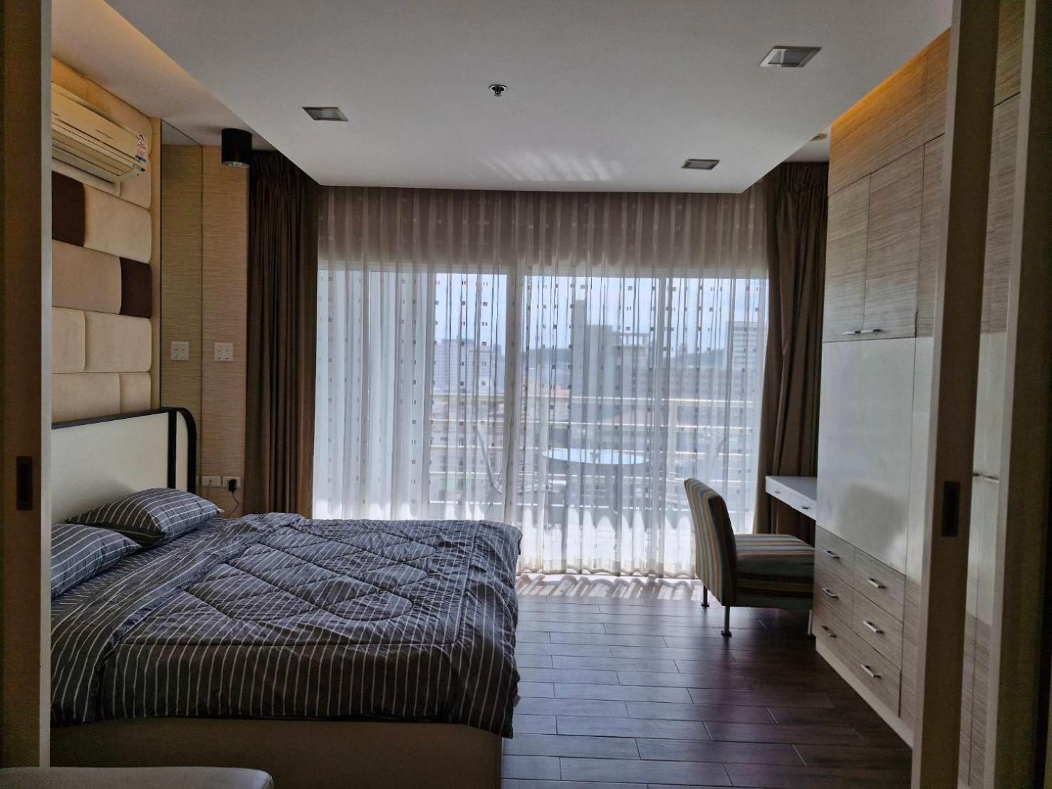 View Talay 6 Pattaya Beach By Anatolia Condo Suite Exterior photo