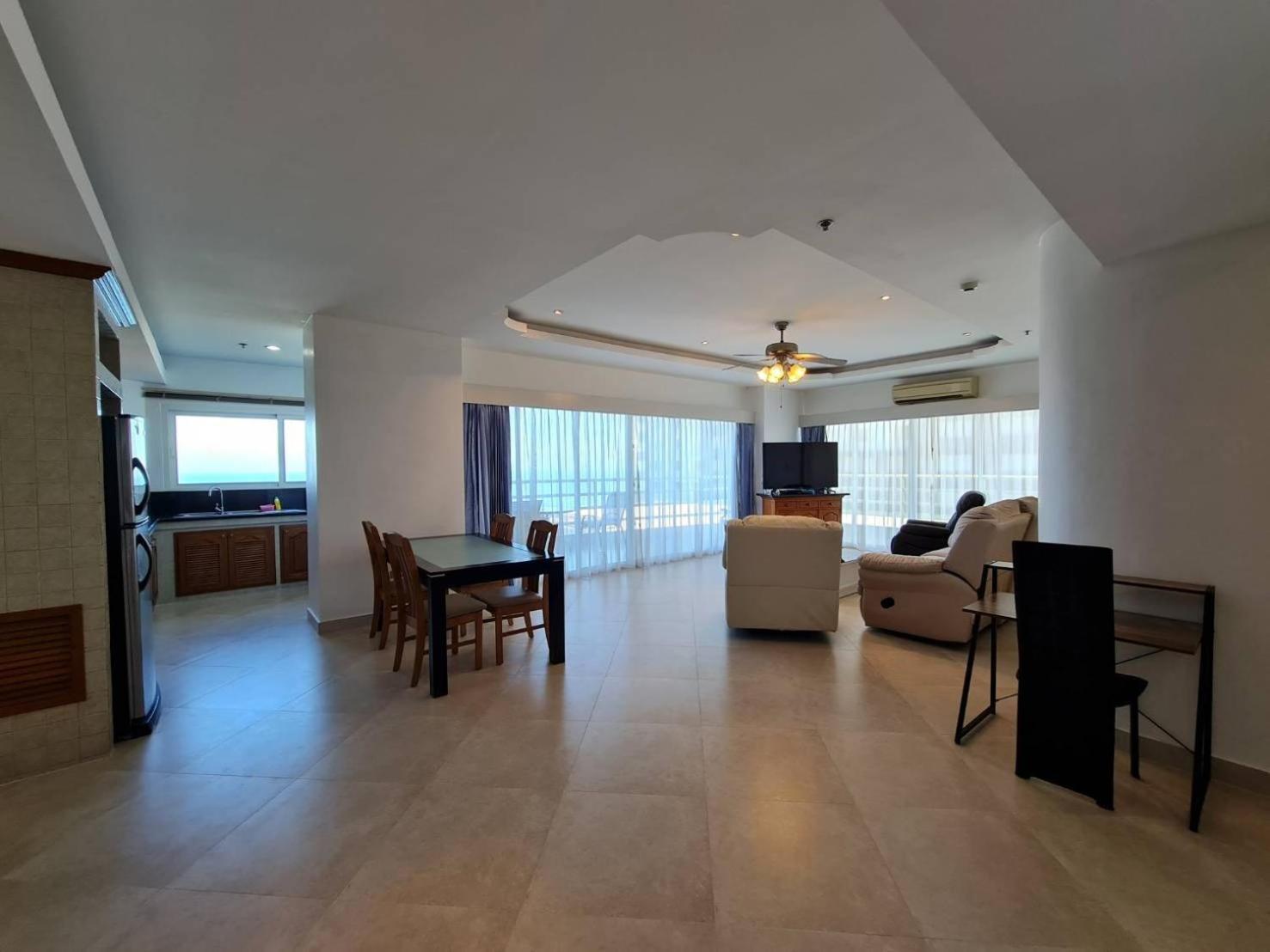 View Talay 6 Pattaya Beach By Anatolia Condo Suite Exterior photo