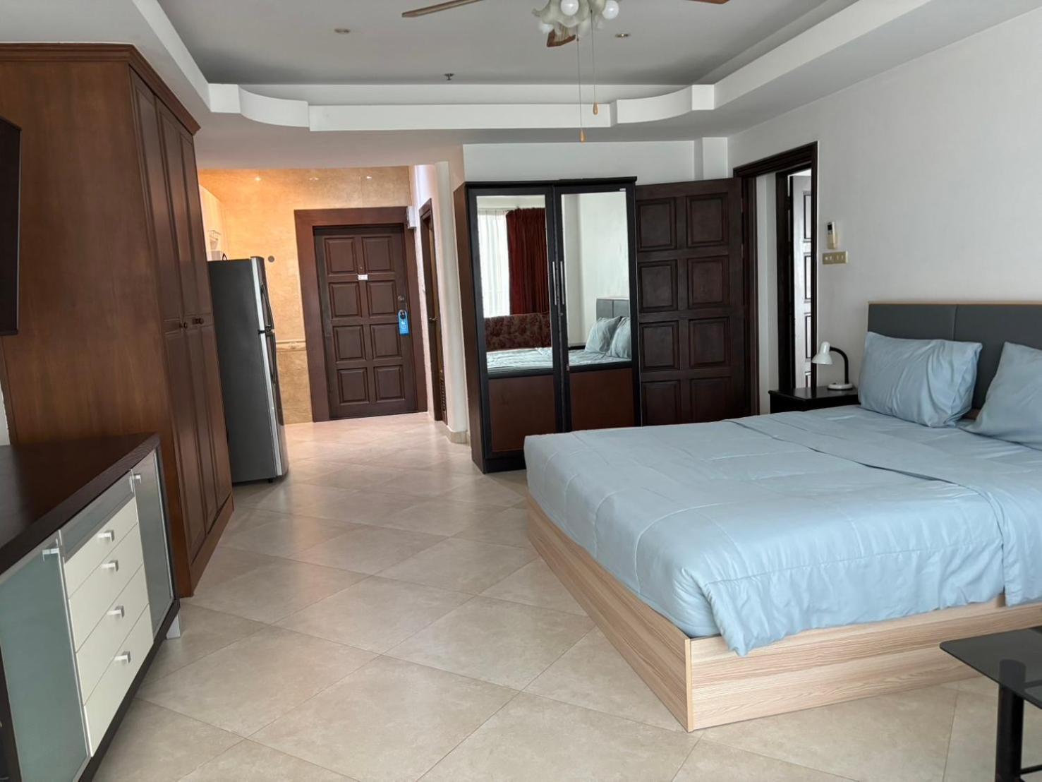 View Talay 6 Pattaya Beach By Anatolia Condo Suite Exterior photo