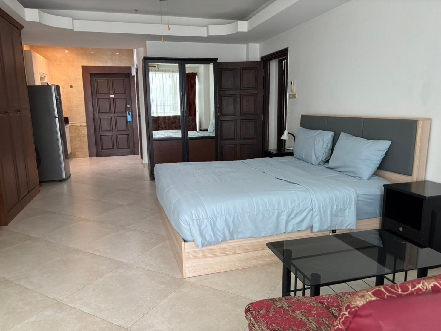 View Talay 6 Pattaya Beach By Anatolia Condo Suite Exterior photo